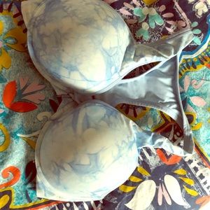 Victoria’s Secret Bra